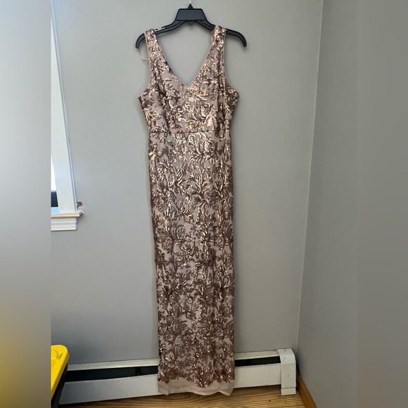 R&M Richards R&M Richards Long Sequin Embellished Column Dress Champagne - Picture 4 of 13